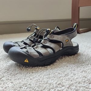 Keen Newport men's leather hiking sandals size 8.5